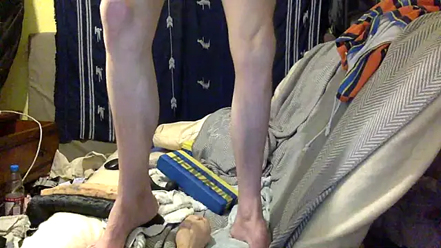 londonfuckwhore online show from 18, 12, 2025