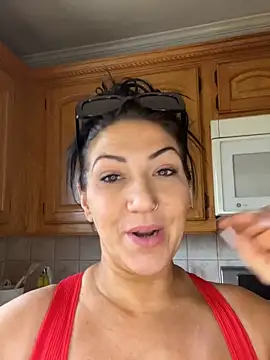 LittleMissEeve online show from 12, 4, 2026