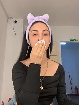 Snapshot of MeganHopeX chatting on 31, 12, 2024 MeganHopeX online show from 31, 12, 2024