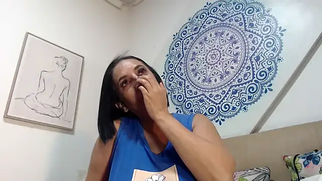 Snapshot of mom_xxx chatting on 18, 3, 2025 mom xxx online show from 18, 3, 2025