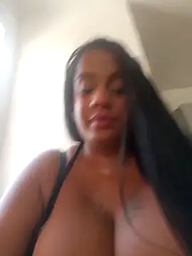 Snapshot of AbellaLizz chatting on 13, 9, 2025 AbellaLizz online show from 13, 9, 2025