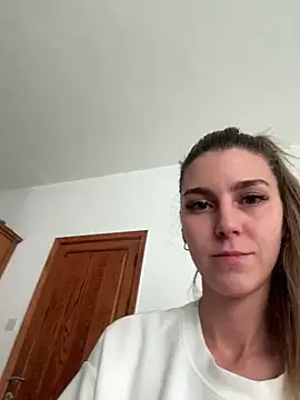 Snapshot of nicole_98 chatting on 5, 2, 2026 nicole 98 online show from 5, 2, 2026