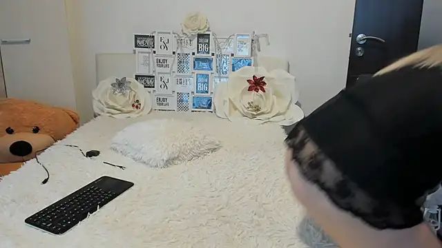 sweetemy4u online show from 14, 12, 2025