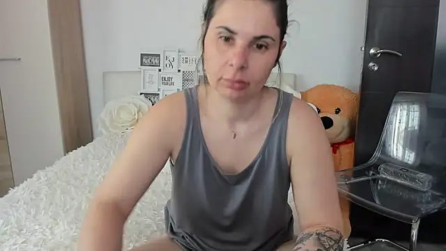 sweetemy4u online show from 20, 4, 2026