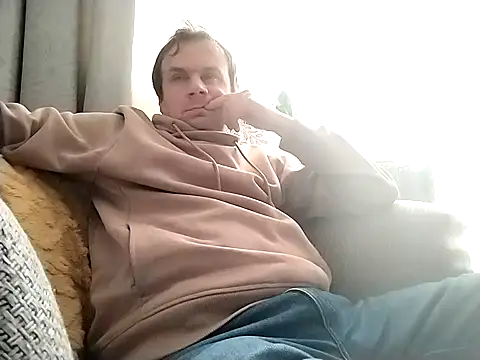 grzes19763 online show from 7, 10, 2025