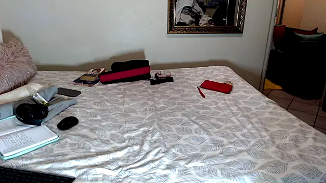 Snapshot of FitSelina66 chatting on 18, 3, 2025 FitSelina66 online show from 18, 3, 2025