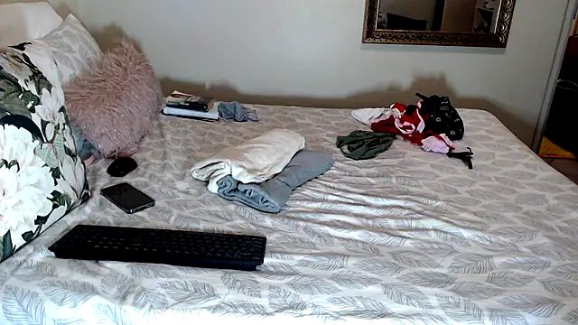 Snapshot of FitSelina66 chatting on 19, 3, 2025 FitSelina66 online show from 19, 3, 2025