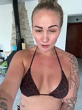 Snapshot of NastyMilf_ chatting on 21, 9, 2025 NastyMilf online show from 21, 9, 2025