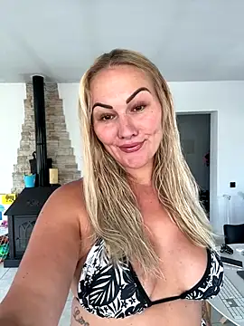 Snapshot of NastyMilf_ chatting on 23, 9, 2025 NastyMilf online show from 23, 9, 2025