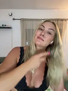 Snapshot of NastyMilf_ chatting on 4, 10, 2025 NastyMilf online show from 4, 10, 2025