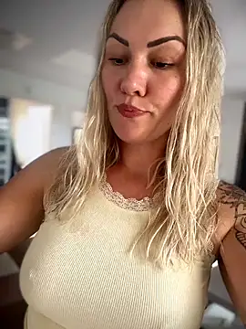Snapshot of NastyMilf_ chatting on 23, 4, 2026 NastyMilf online show from 23, 4, 2026