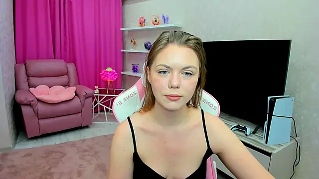 Strawberrye online show from 17, 1, 2026