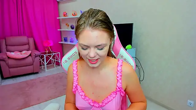 Strawberrye online show from 20, 4, 2026