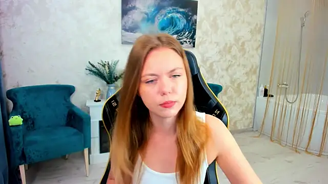 Strawberrye online show from 7, 6, 2026