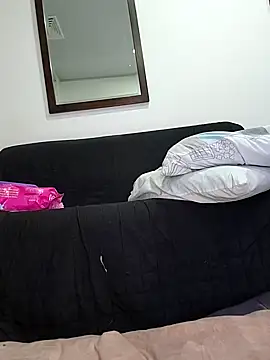 Snapshot of estrella_tasty chatting on 17, 1, 2026 estrella tasty online show from 17, 1, 2026