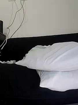 Snapshot of estrella_tasty chatting on 1, 2, 2026 estrella tasty online show from 1, 2, 2026