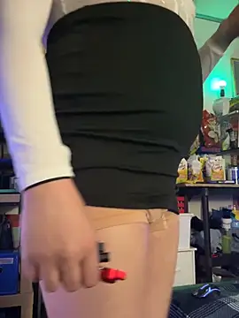sissyboi xoxo online show from 1, 5, 2026