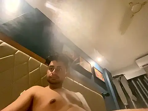 Snapshot of pops2r5 chatting on 17, 11, 2025 pops2r5 online show from 17, 11, 2025