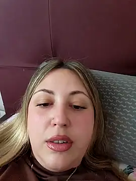 sofiabichota online show from 8, 4, 2026