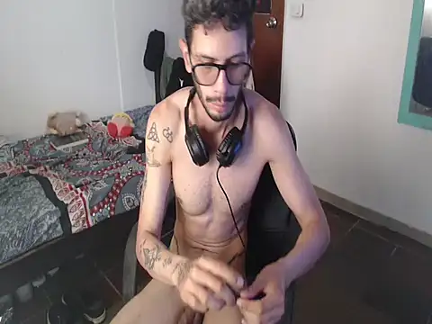 alisterxxx online show from 4, 6, 2026
