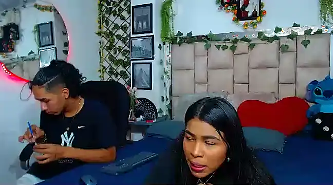 Snapshot of thamarasehein chatting on 4, 2, 2025 thamarasehein online show from 4, 2, 2025