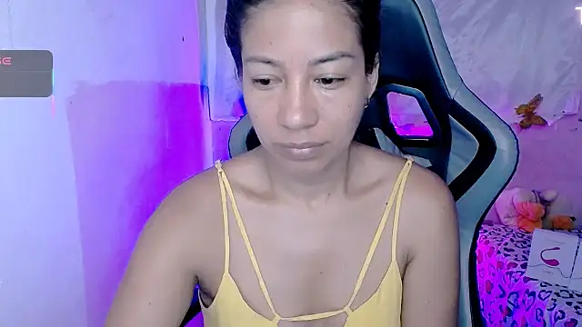 ninatiny online show from 6, 10, 2025