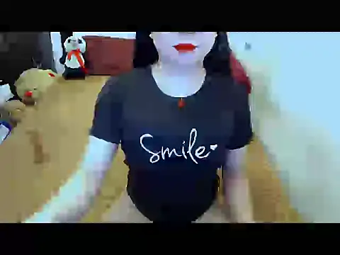 Snapshot of VeryFeminineTrans chatting on 28, 10, 2025 VeryFeminineTrans online show from 28, 10, 2025