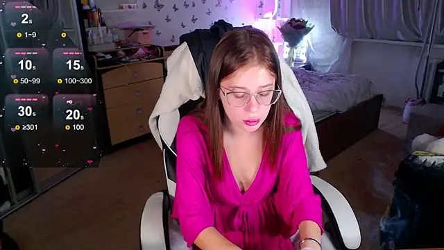Kira honeyy online show from 10, 10, 2025