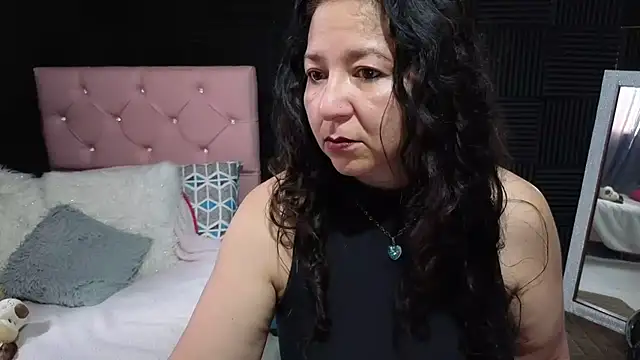 Snapshot of katifoxx chatting on 24, 7, 2026 katifoxx online show from 24, 7, 2026
