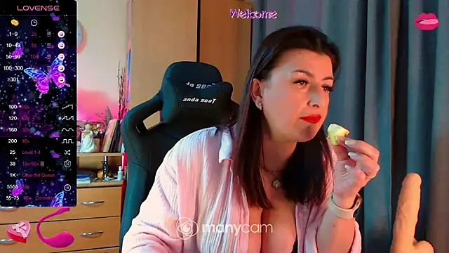 Hotangel75 online show from 4, 2, 2025