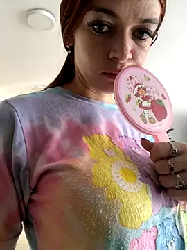 Snapshot of cherry_weet_29 chatting on 28, 11, 2025 cherry weet 29 online show from 28, 11, 2025