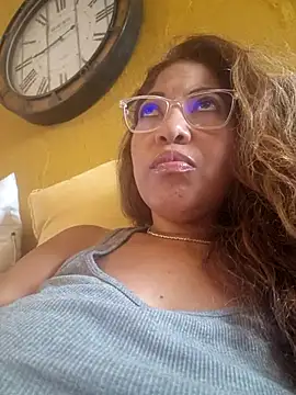 Snapshot of mila38 chatting on 27, 9, 2025 mila38 online show from 27, 9, 2025