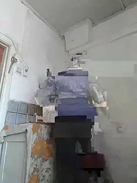 Cerd Ayaz online show from 5, 3, 2025