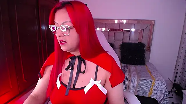 salomecastro  online show from 27, 10, 2025