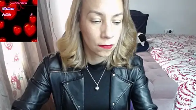 cristin doll  online show from 6, 2, 2026