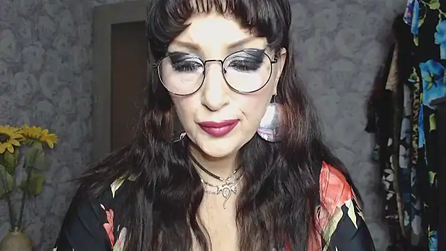 Snapshot of Aziza1 chatting on 12, 9, 2025 Aziza1 online show from 12, 9, 2025