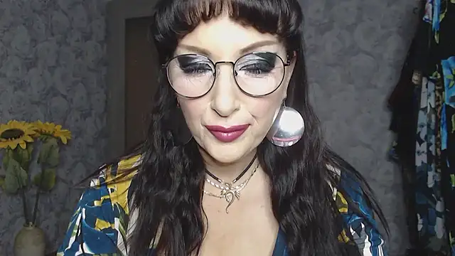 Snapshot of Aziza1 chatting on 15, 9, 2025 Aziza1 online show from 15, 9, 2025
