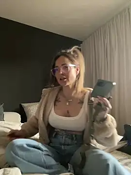 Etwas neugierig online show from 14, 4, 2026