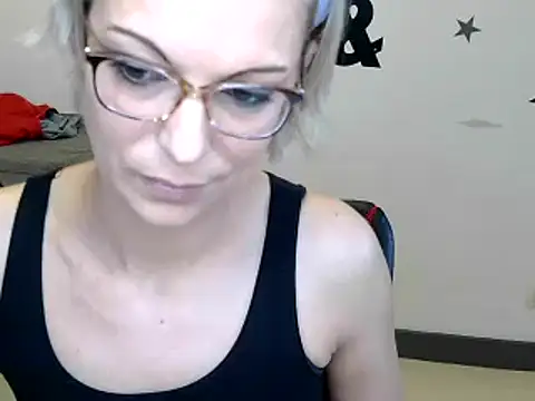 Snapshot of alixfeeling chatting on 17, 1, 2025 alixfeeling online show from 17, 1, 2025