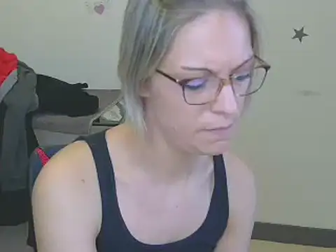 Snapshot of alixfeeling chatting on 20, 1, 2025 alixfeeling online show from 20, 1, 2025