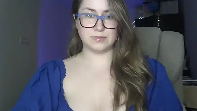 Snapshot of SeasonalSomeone chatting on 18, 5, 2026 SeasonalSomeone online show from 18, 5, 2026