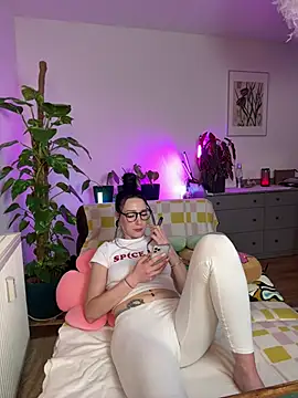 Trixie-Tainted online show from 15, 3, 2025