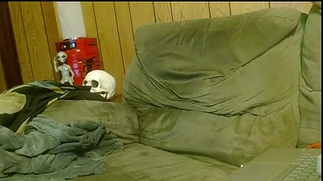 Snapshot of snickers1 chatting on 13, 10, 2025 snickers1 online show from 13, 10, 2025