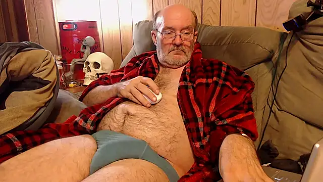 Snapshot of snickers1 chatting on 4, 11, 2025 snickers1 online show from 4, 11, 2025