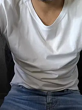 Snapshot of Leo_Big chatting on 22, 7, 2026 Leo Big online show from 22, 7, 2026
