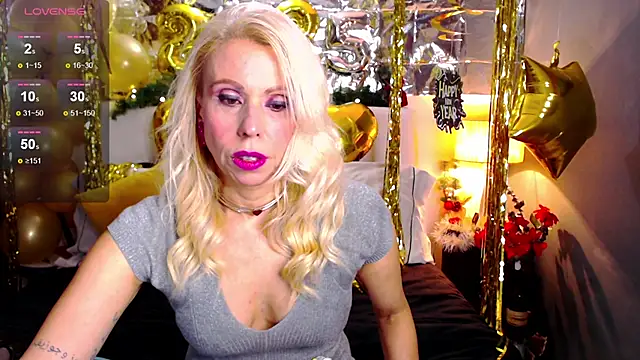 Luci evans online show from 31, 12, 2024