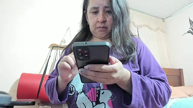 latinfemale online show from 7, 1, 2025