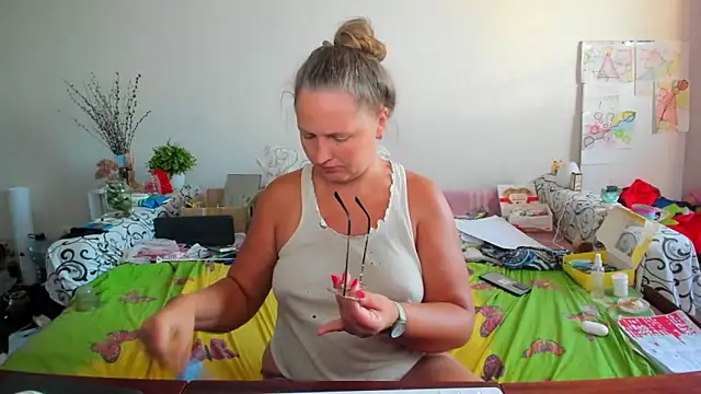 IamYourNarcotic online show from 22, 9, 2025