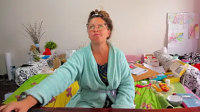 IamYourNarcotic online show from 30, 9, 2025