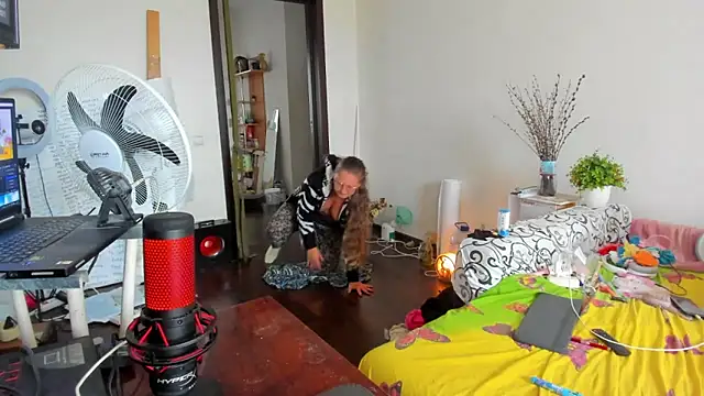 IamYourNarcotic online show from 21, 10, 2025